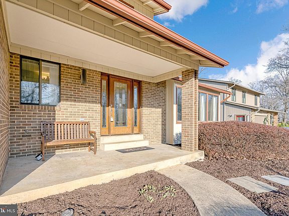 5th image of 10408 Woodbury Woods Ct