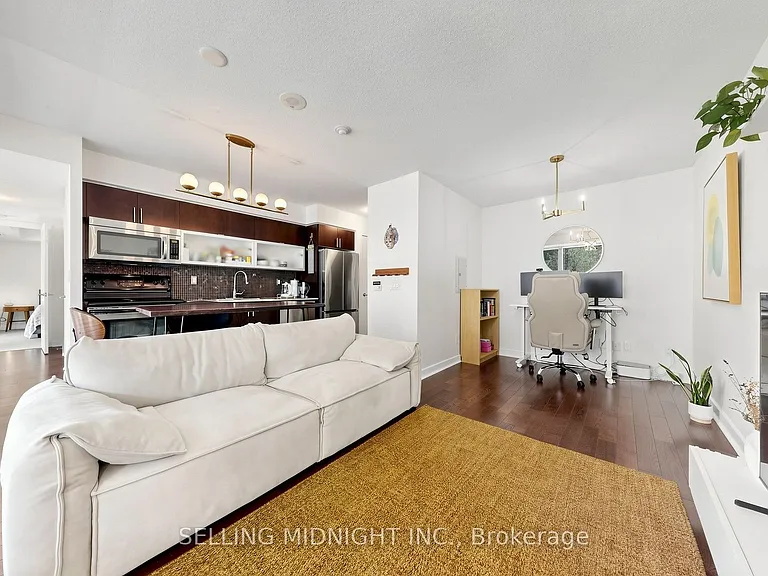 80 Western Battery Rd #307 — Photo 5