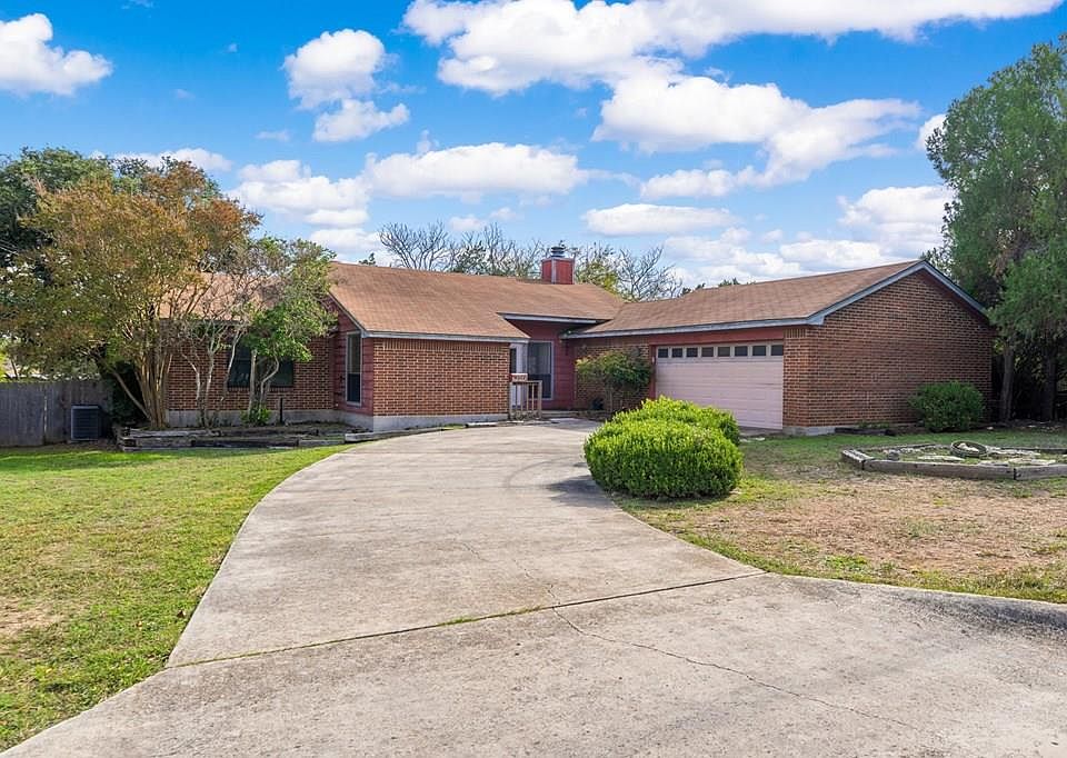 1st image of 329 Mack Hollimon Dr