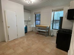 270 Union St APT 3, Brooklyn, NY 11231