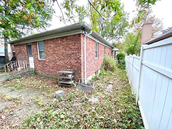 3rd image of 26017 57th Ave