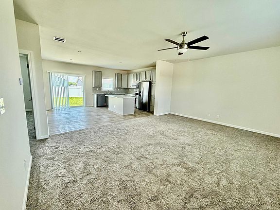 3rd image of 1612 N WASHINGTON AVE