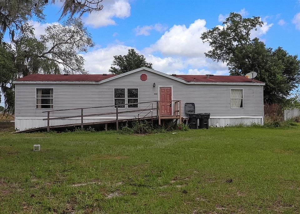 1st image of 448 Fernandez St