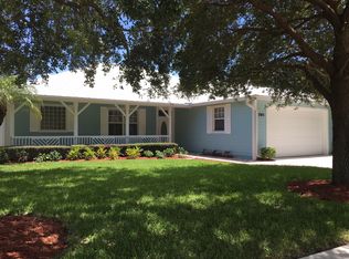 8986 SE Apollo St, Hobe Sound, FL 33455