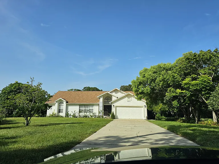 8201 Shay Lynn Ct — Photo 1