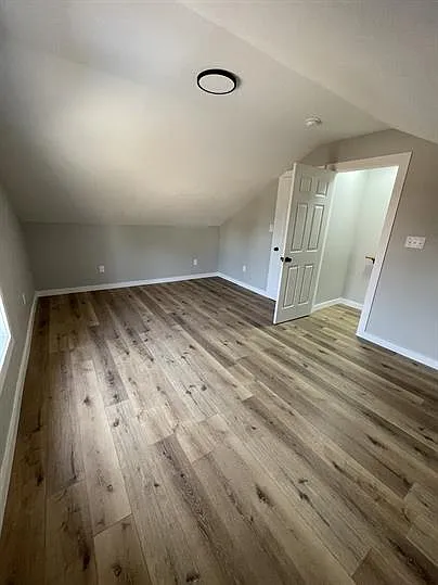 222 Fairmont Avenue - B — Photo 4