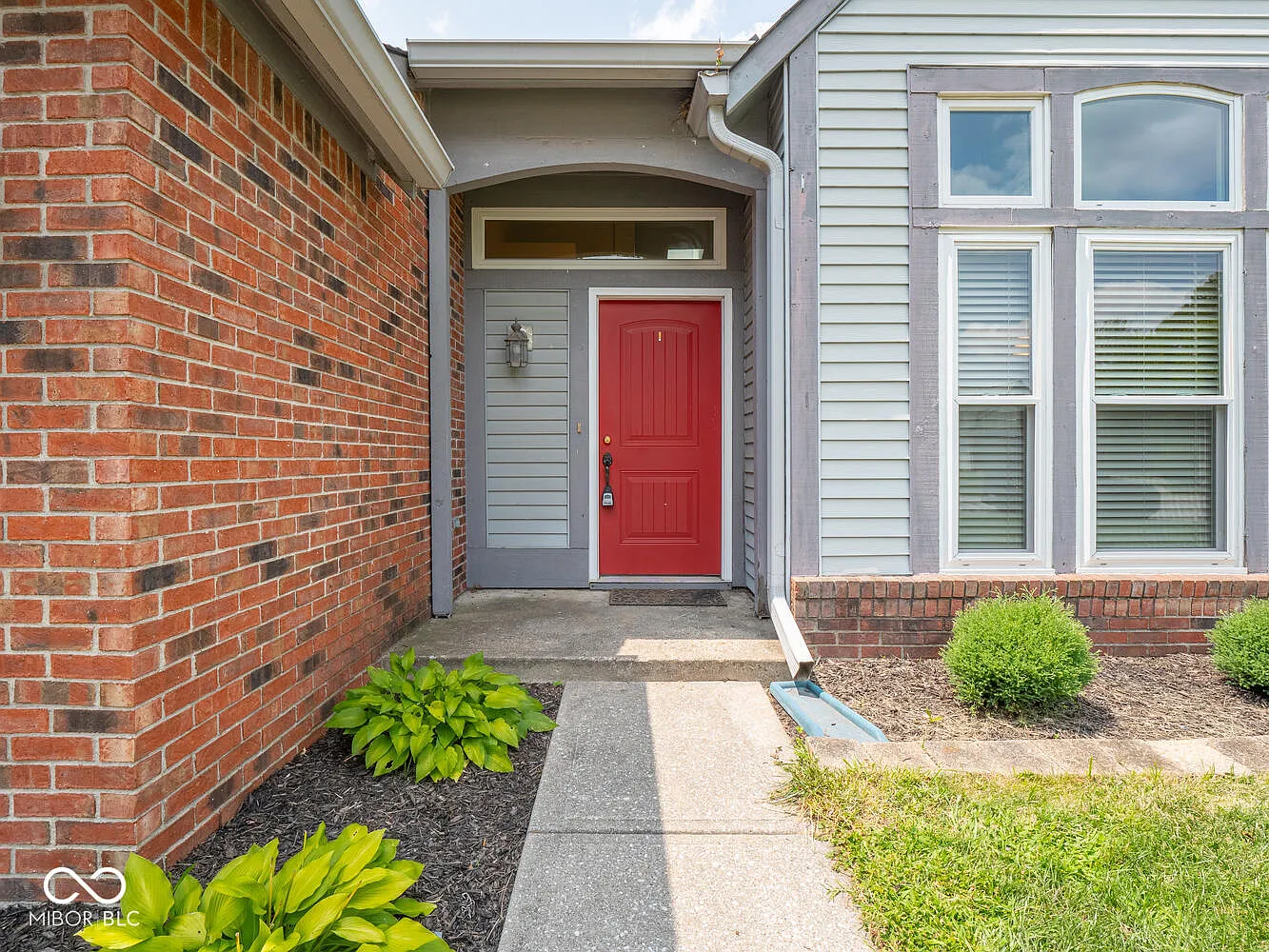 8484 Inland Dr photo 1