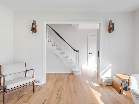 4th image of 14 S Ferncroft Pl