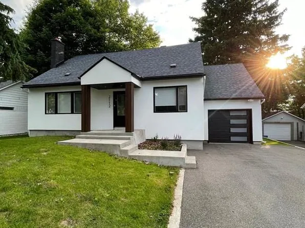 2112 Alta Vista Dr, Ottawa, ON K1H 7L8