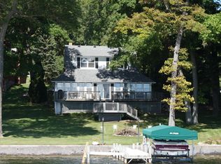 W281N3406 Taylors Woods Rd SW, Pewaukee, WI 53072