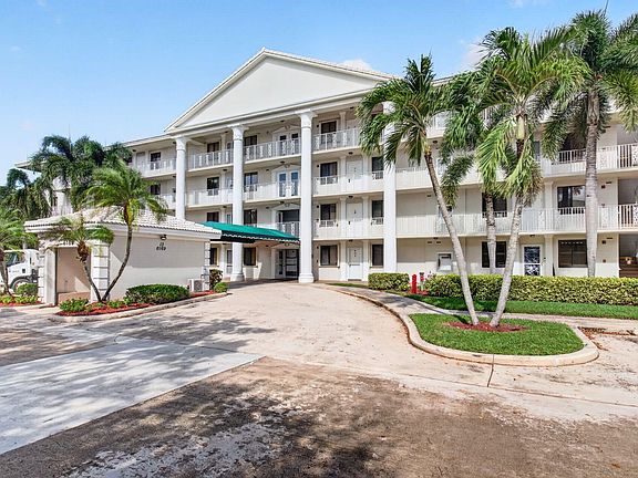 2nd image of 6169 Balboa Circle #103