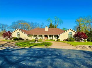 3 Ginger Wood Est, Glen Carbon, IL 62034