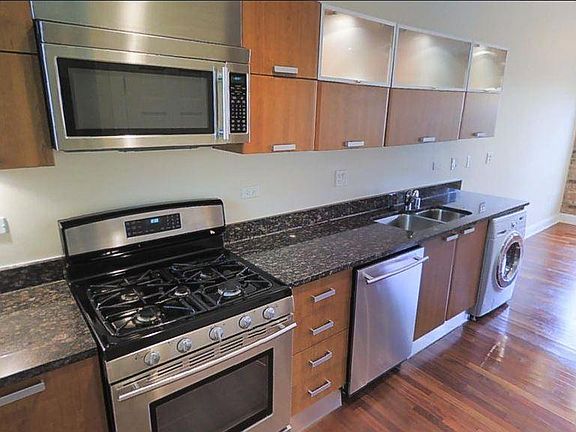 5th image of 1358 W Estes Ave APT 3S