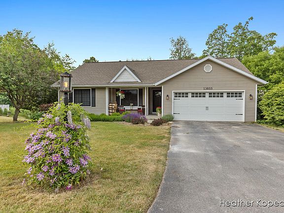 3rd image of 13855 Rolling Creek Dr