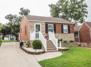 417 Winston Dr, Saint Louis, MO