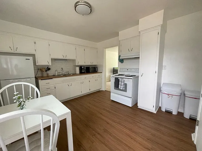 4814 Camden Rd #4 — Photo 6