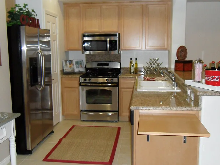 Glenoaks Villas — Photo 80