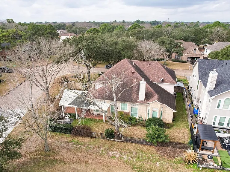7502 Holly Court Est — Photo 43