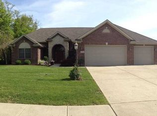 896 Foxfire Trl, Vandalia, OH 45377