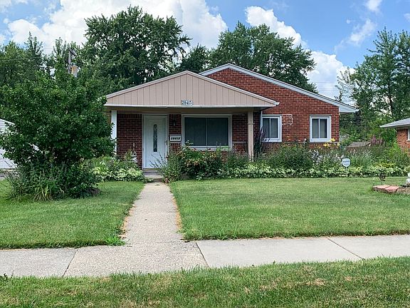 3rd image of 28413 Red Leaf Ln