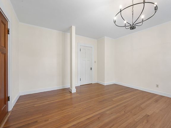 5th image of 56 Vinton St #5