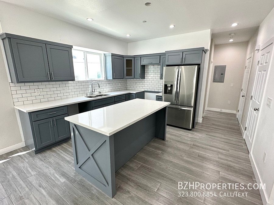 1st image of 1121 Browning Blvd #1121