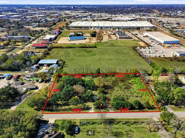 11902 Dover St, Houston, TX 77031