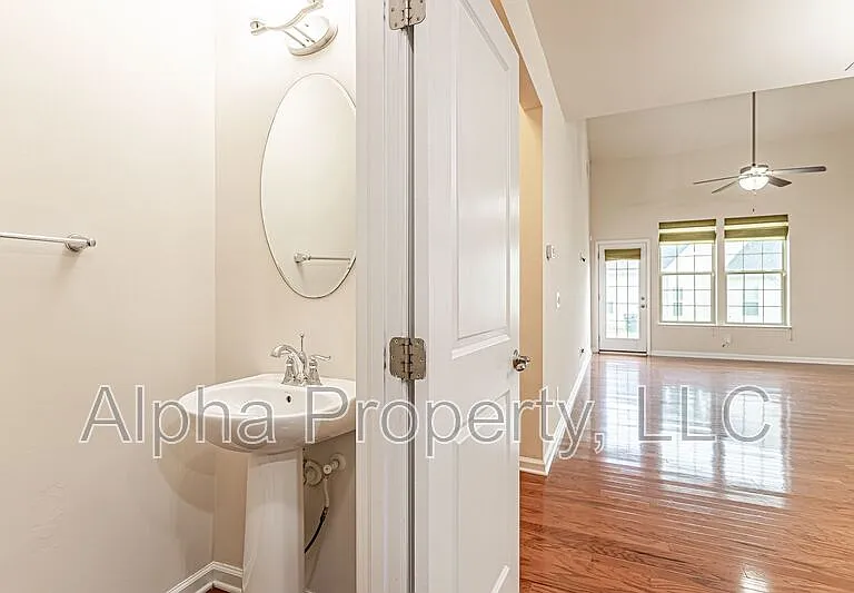 106 Middleby Way — Photo 4