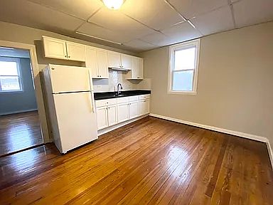 2nd image of 9 West St APT 4N