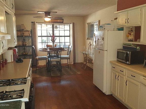 5th image of 1524 Lee Dr