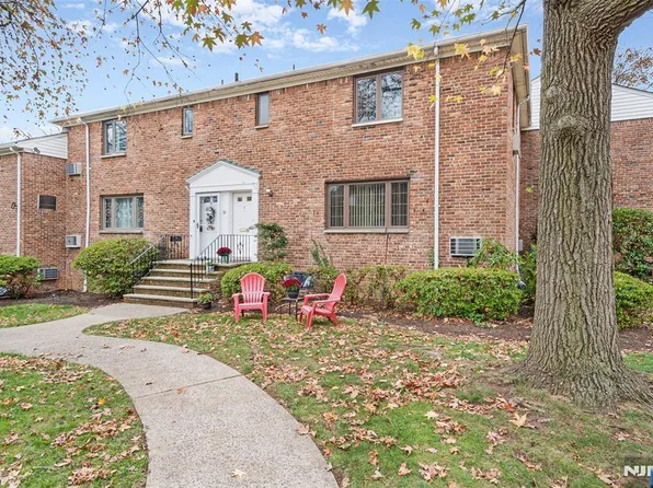 31 Troy Dr #2017, Springfield, NJ 07081