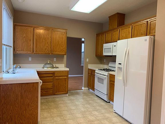 5th image of 608 Etruscan Ct