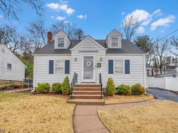 154 Watchung Dr, Hawthorne Boro, NJ 07506