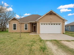 266 E Cougar Ln, China Spring, TX 76633