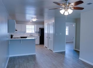 600 Palm St #9, Huntsville, TX 77340