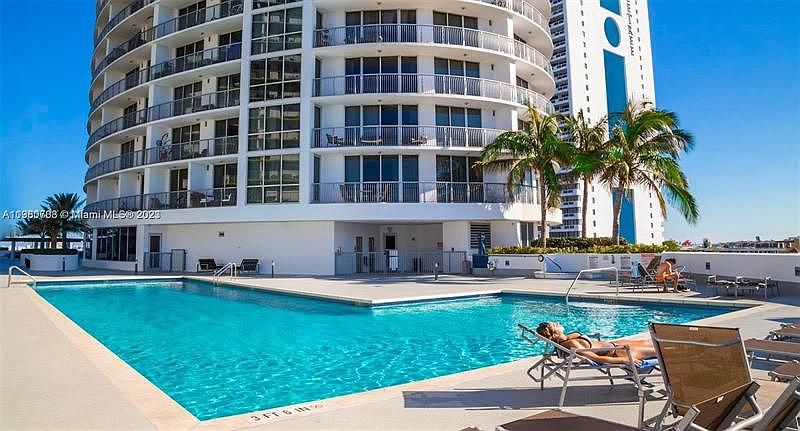 1st image of 1750 N Bayshore Dr APT 3807