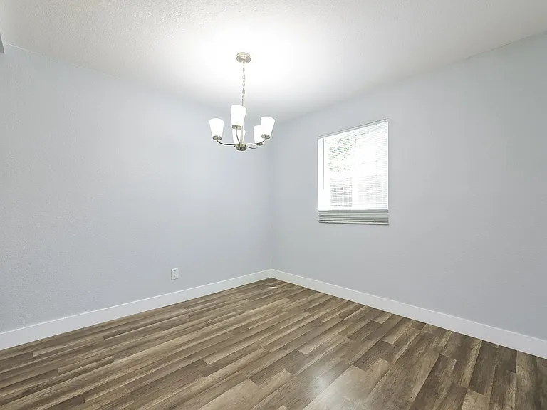 1280 Wheeling St — Photo 6