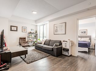 1830 Bloor St W #440, Toronto, ON M6P 0A2