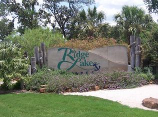 500 Regatta Ct, Montgomery, TX 77316