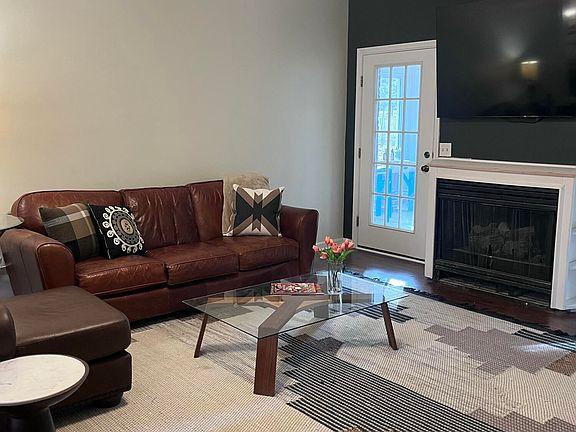 4th image of 736 Ginseng Drive