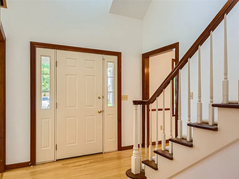 5218 McMurry Ave — Photo 3
