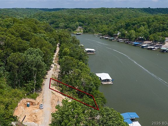 3rd image of Mimosa Rd