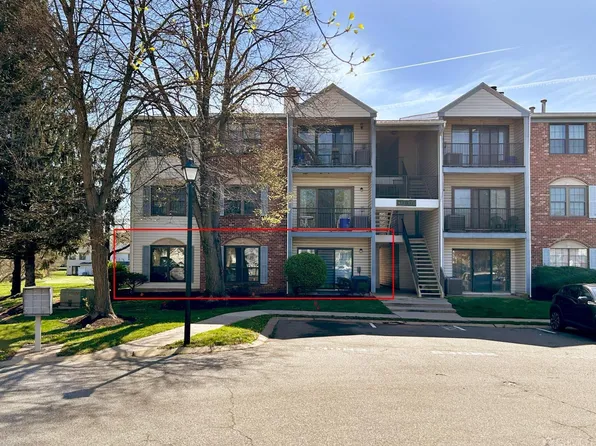 402 Lancaster Ct, Piscataway, NJ 08854