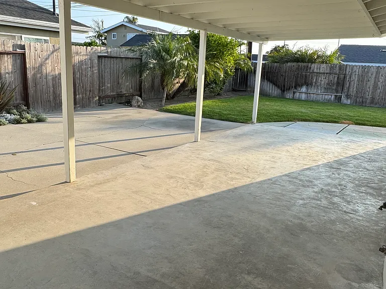 19361 Jerrilyn Ln — Photo 2