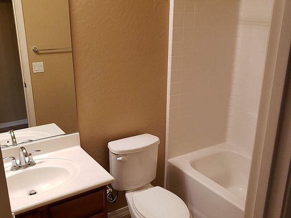 4th image of 1554 E Verado Dr