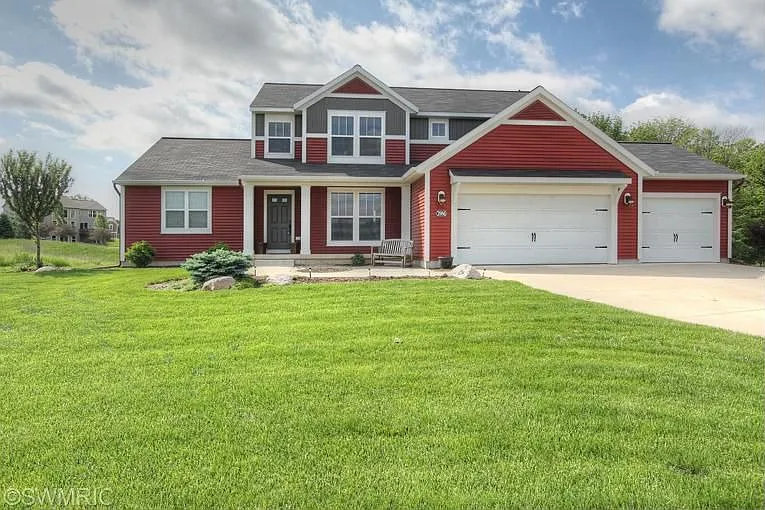 2956 Saddle Ridge Dr NE photo 1