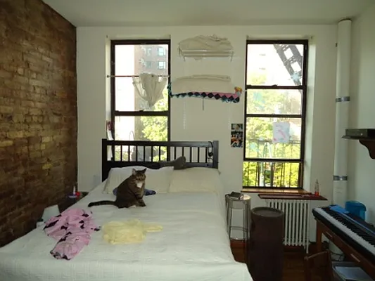 Rented by Village Living Realty | media 7