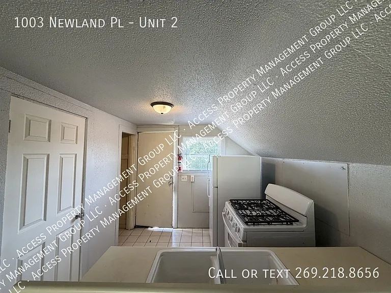 1003 Newland Pl #2 — Photo 3