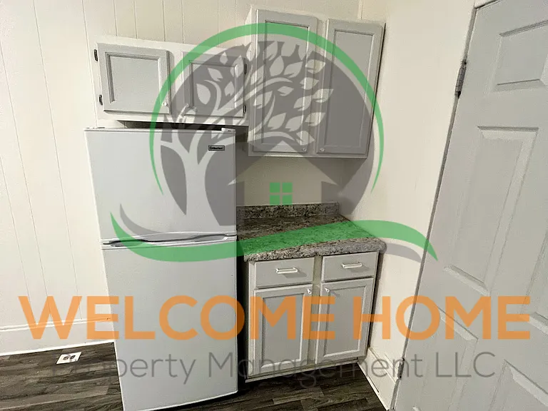 1902 Salem St #2 — Photo 3