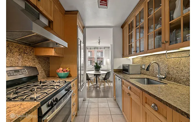 Sold by Douglas Elliman | media 3